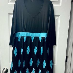 3/4 Sleeve Scoop Neck Flower Decal Dress